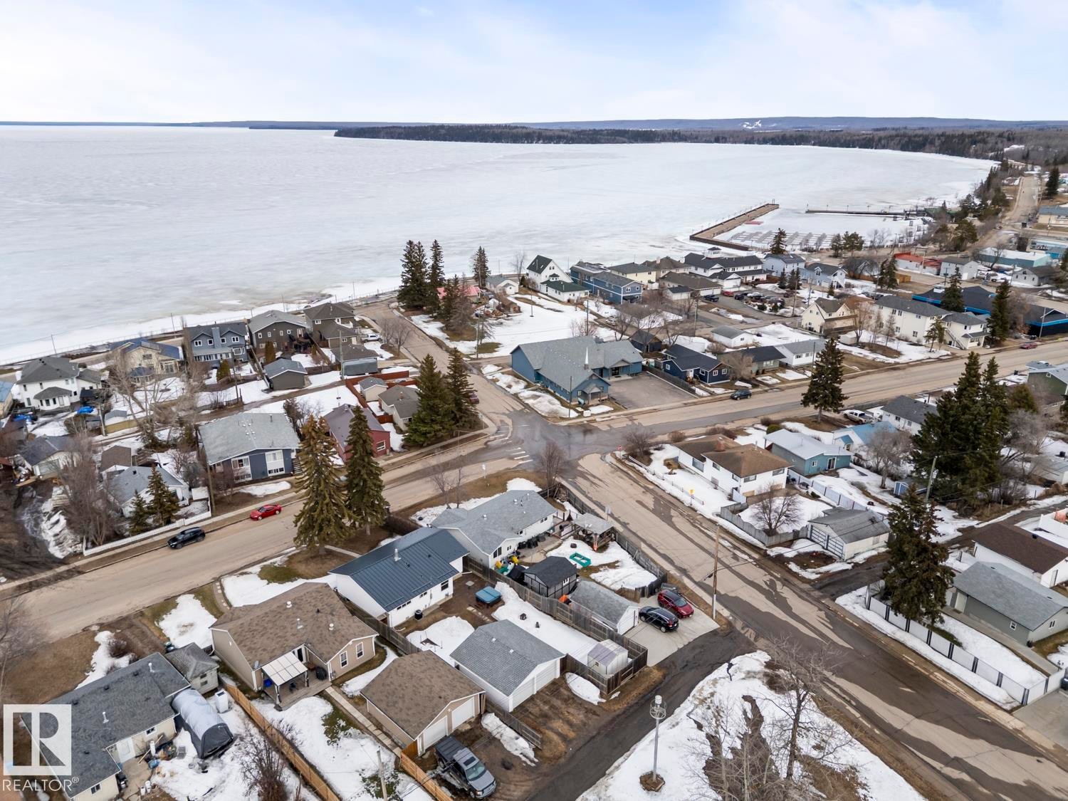 












517 10 Street

,
Cold Lake,




AB
T9M 1A9

