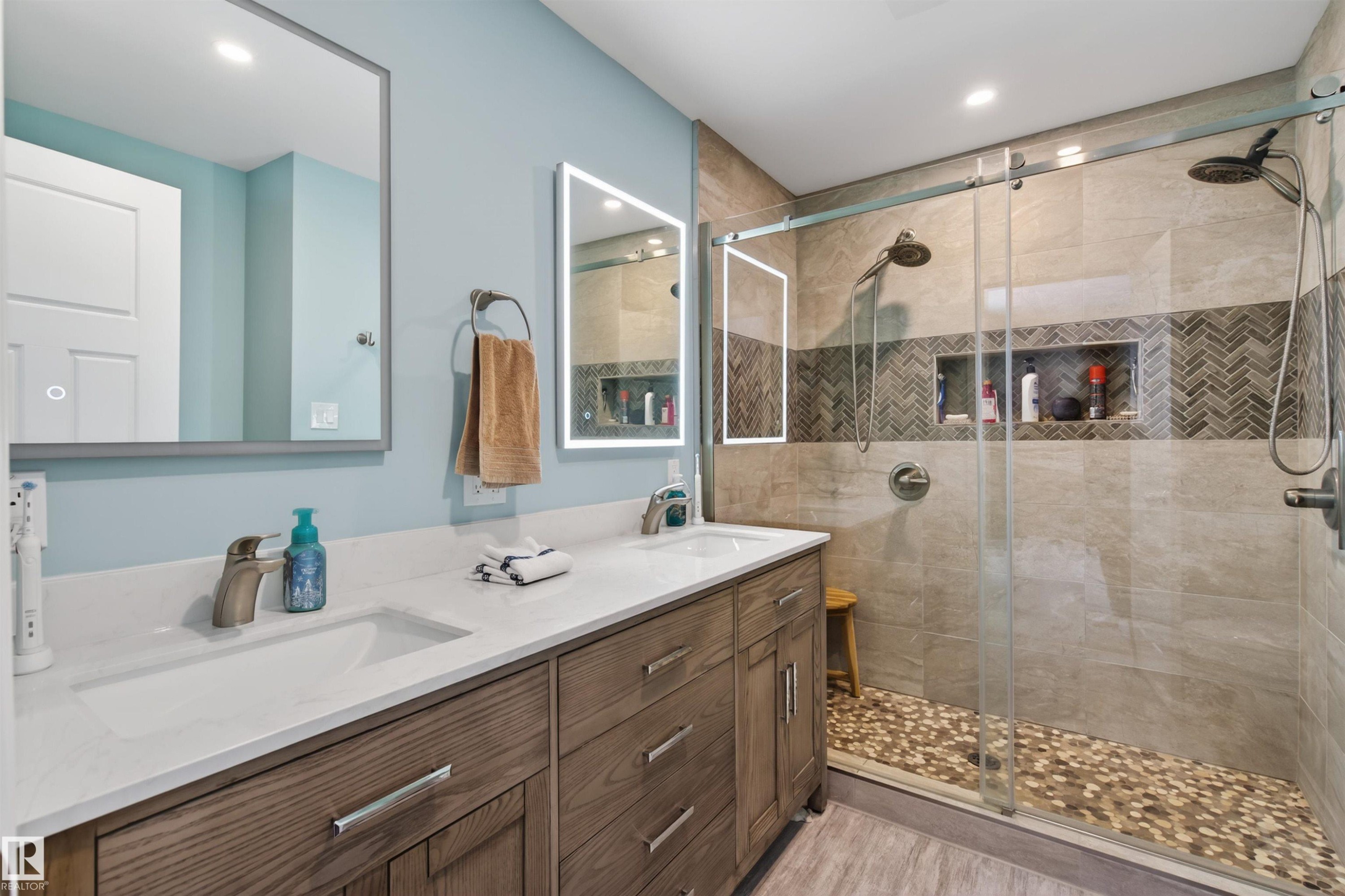 












5803 53 Avenue

,
Cold Lake,




AB
T9M 1C8

