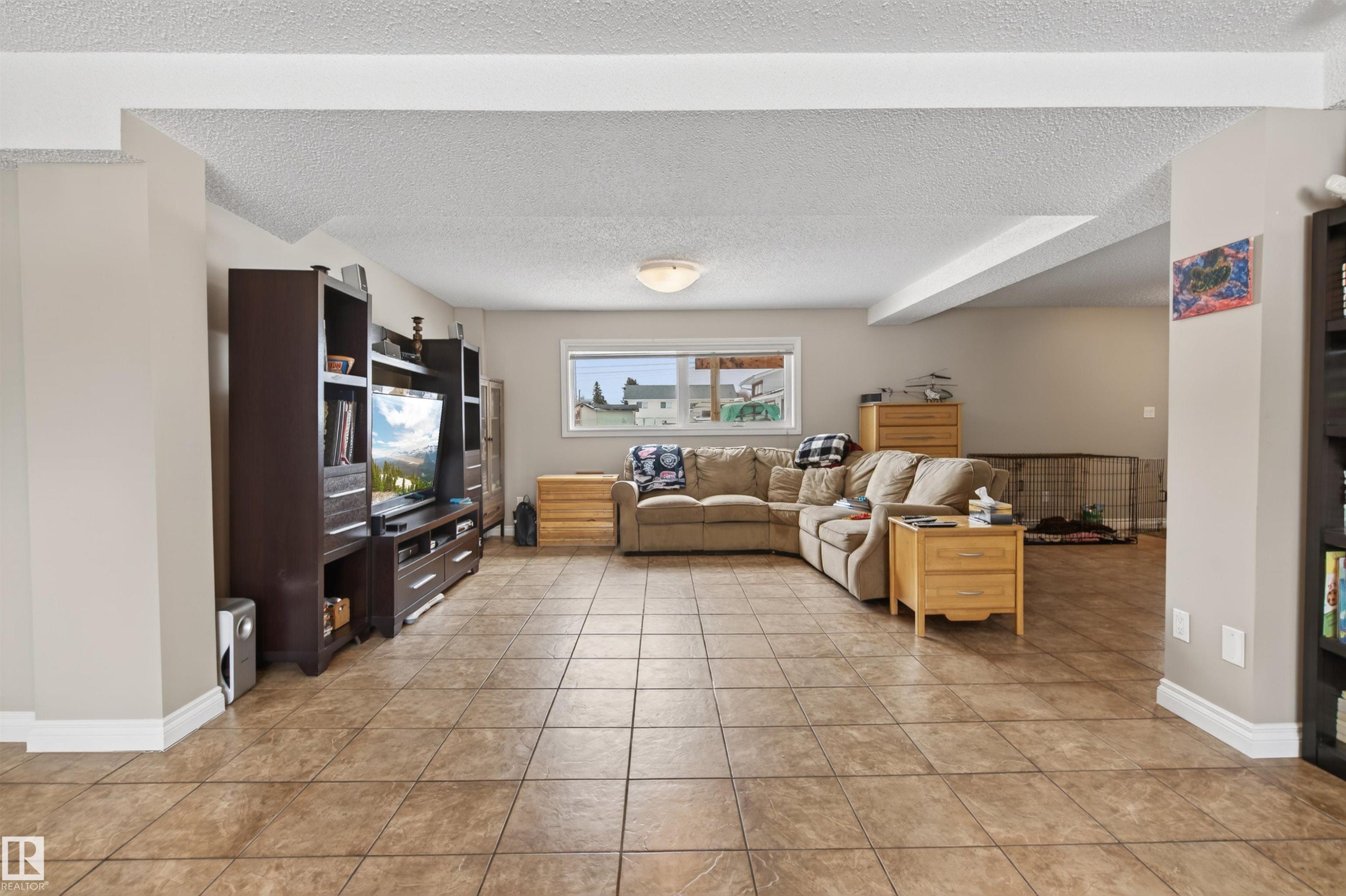 












5803 53 Avenue

,
Cold Lake,




AB
T9M 1C8

