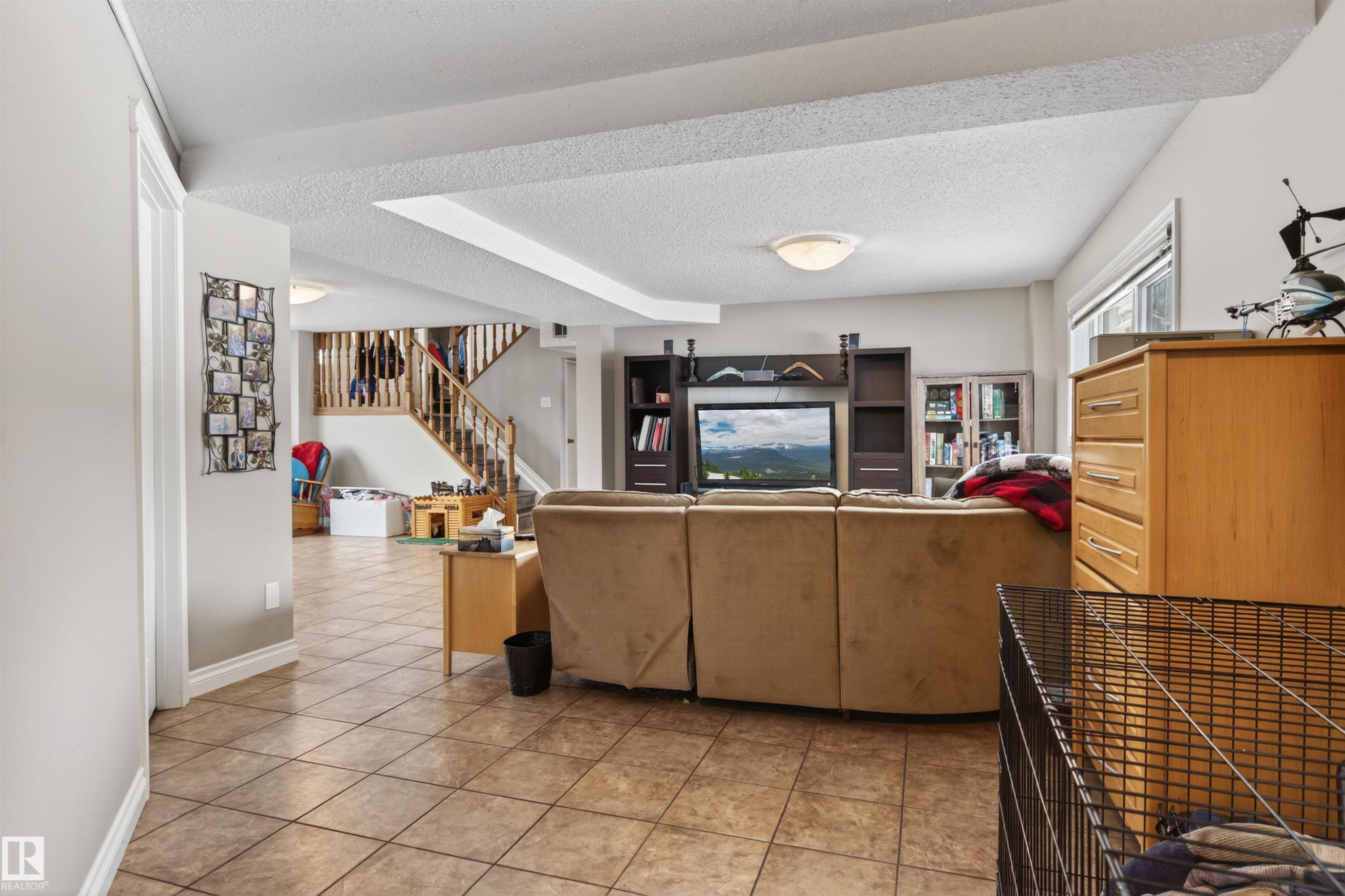 












5803 53 Avenue

,
Cold Lake,




AB
T9M 1C8

