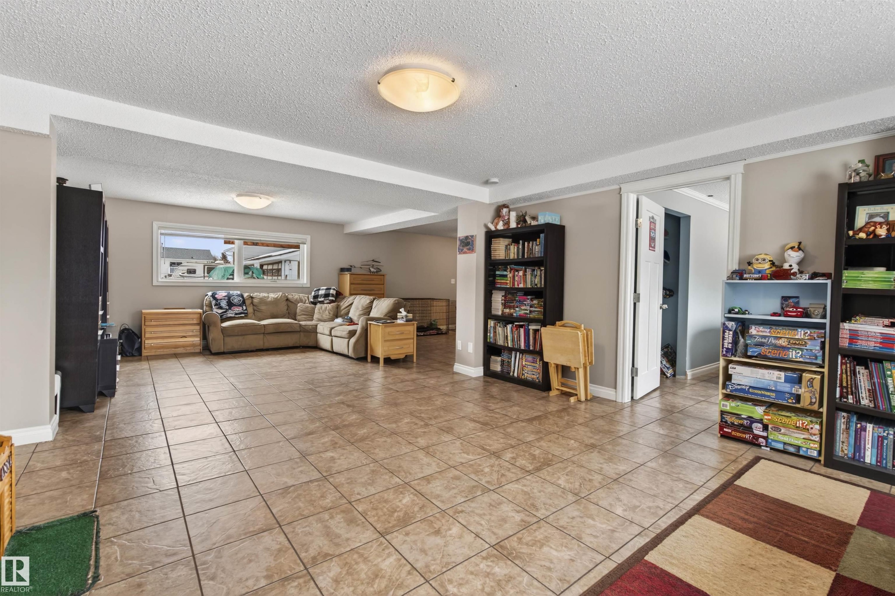 












5803 53 Avenue

,
Cold Lake,




AB
T9M 1C8

