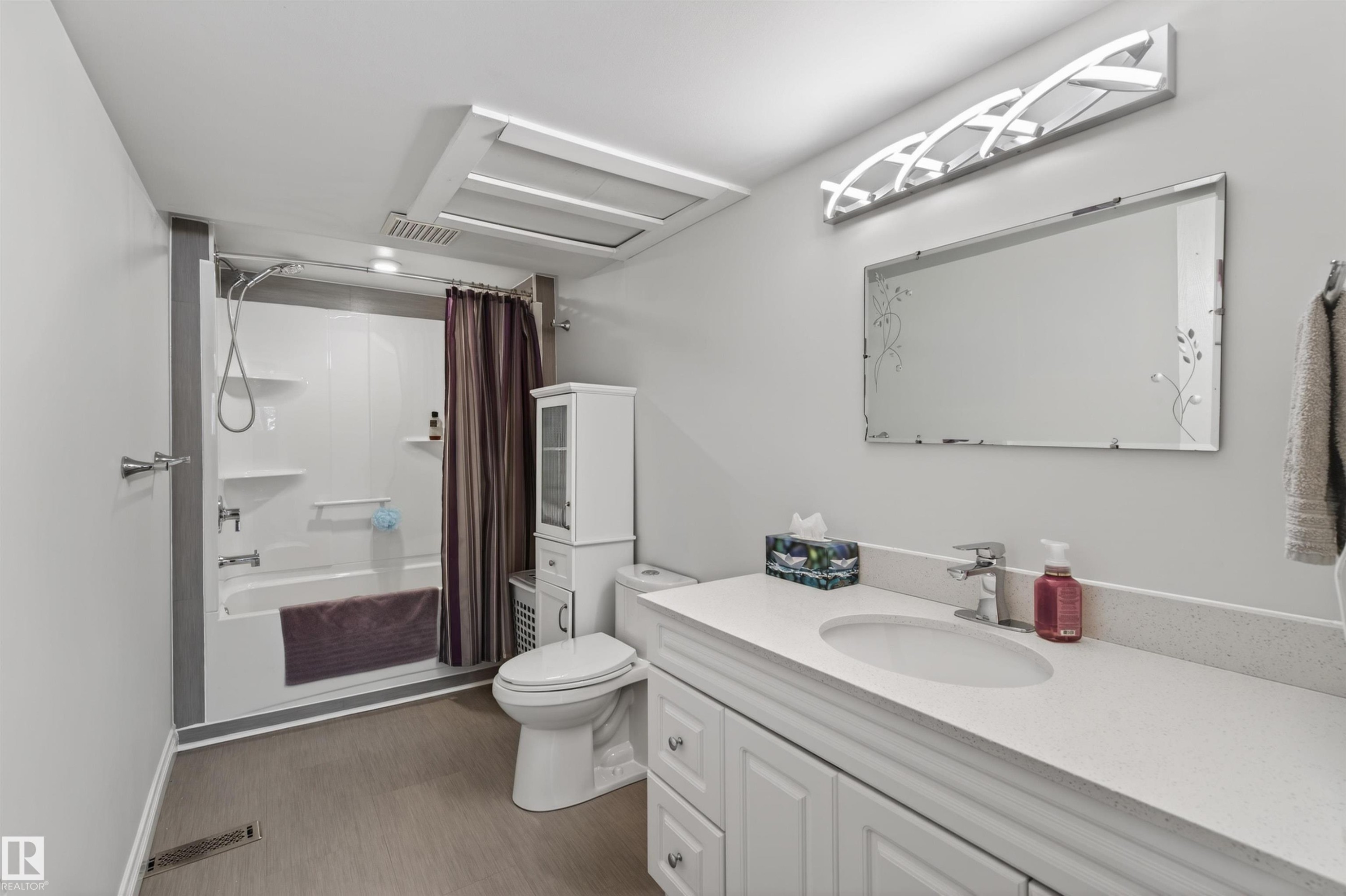 












5803 53 Avenue

,
Cold Lake,




AB
T9M 1C8

