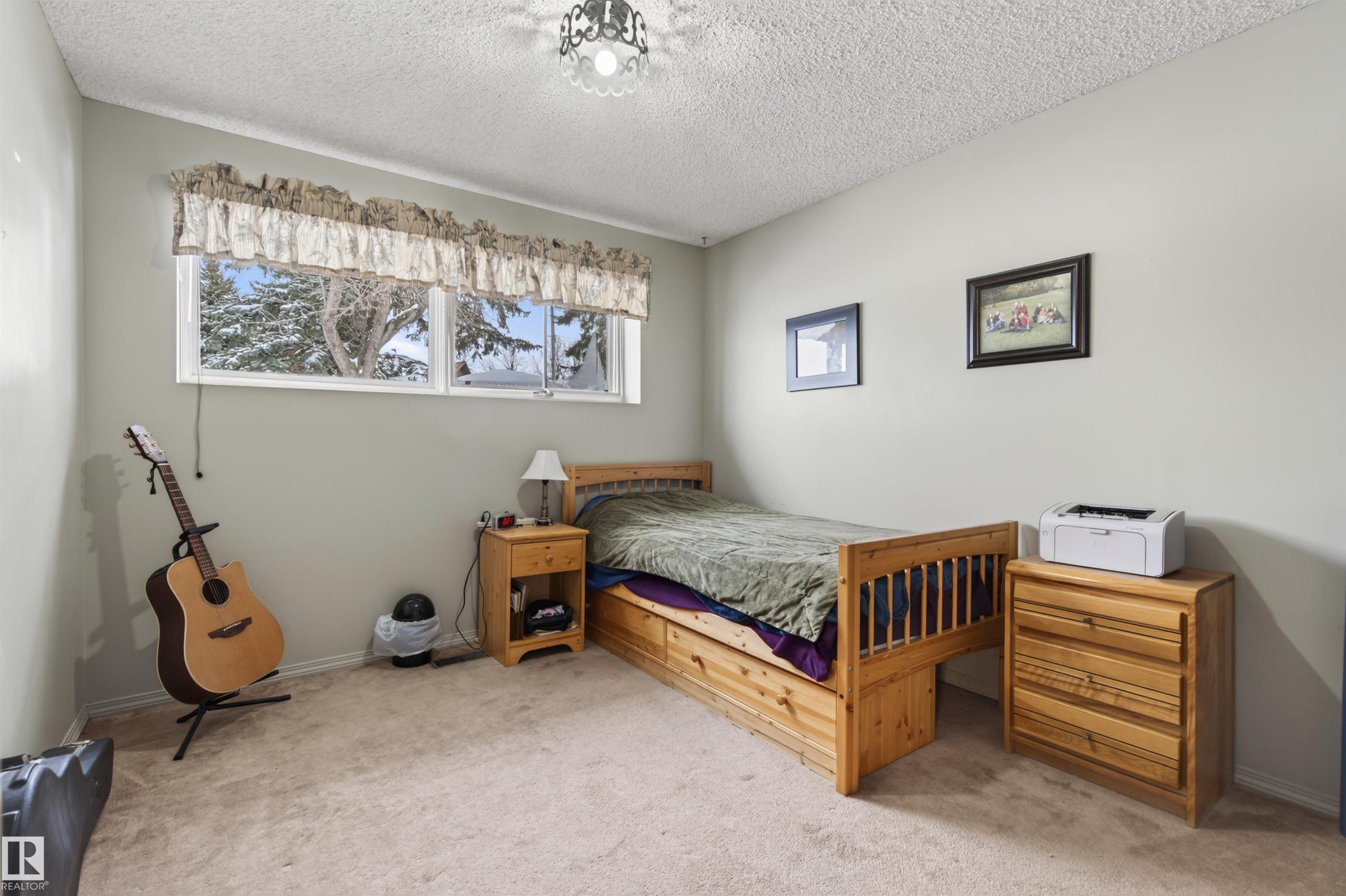 












5803 53 Avenue

,
Cold Lake,




AB
T9M 1C8

