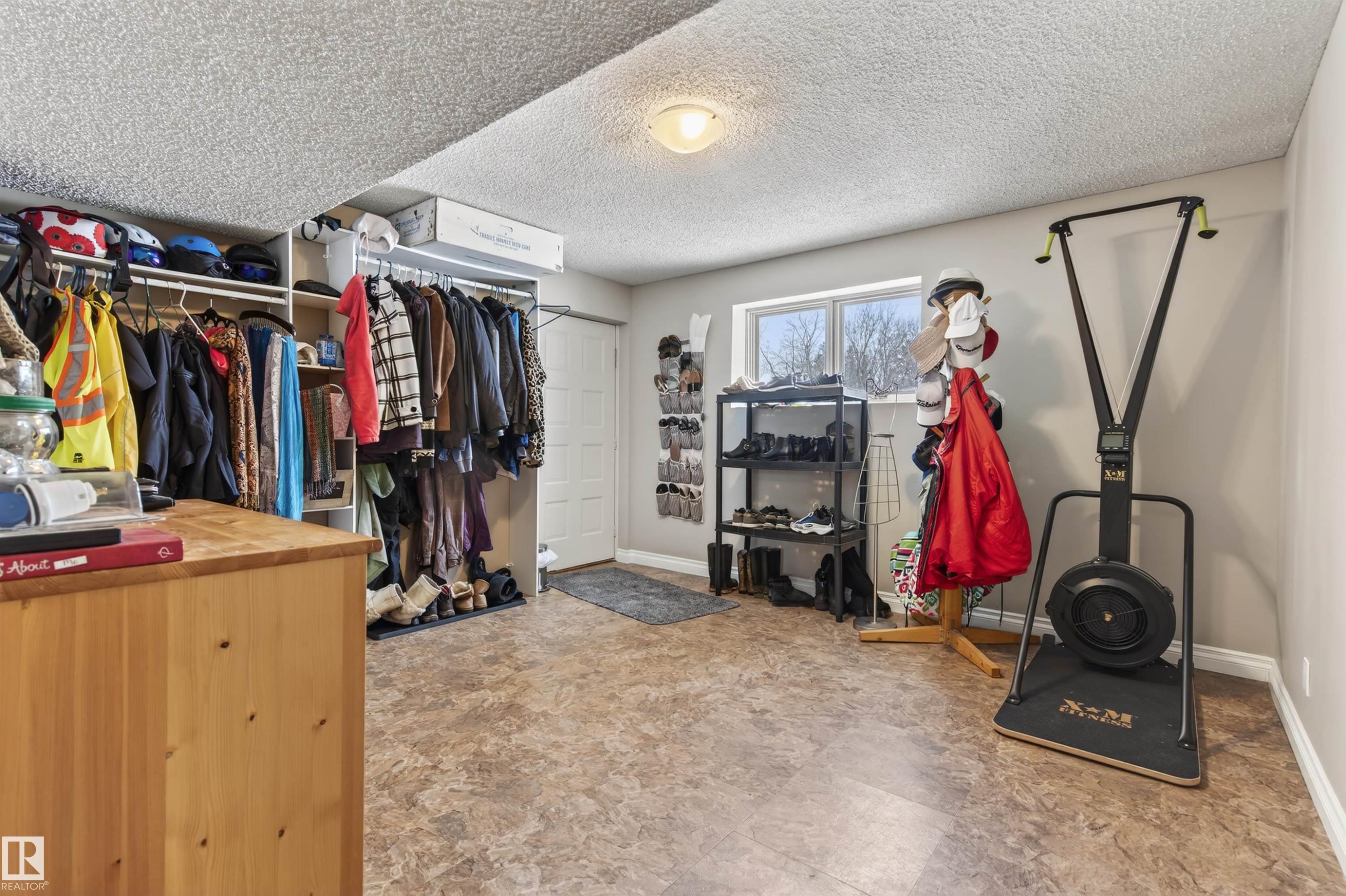 












5803 53 Avenue

,
Cold Lake,




AB
T9M 1C8

