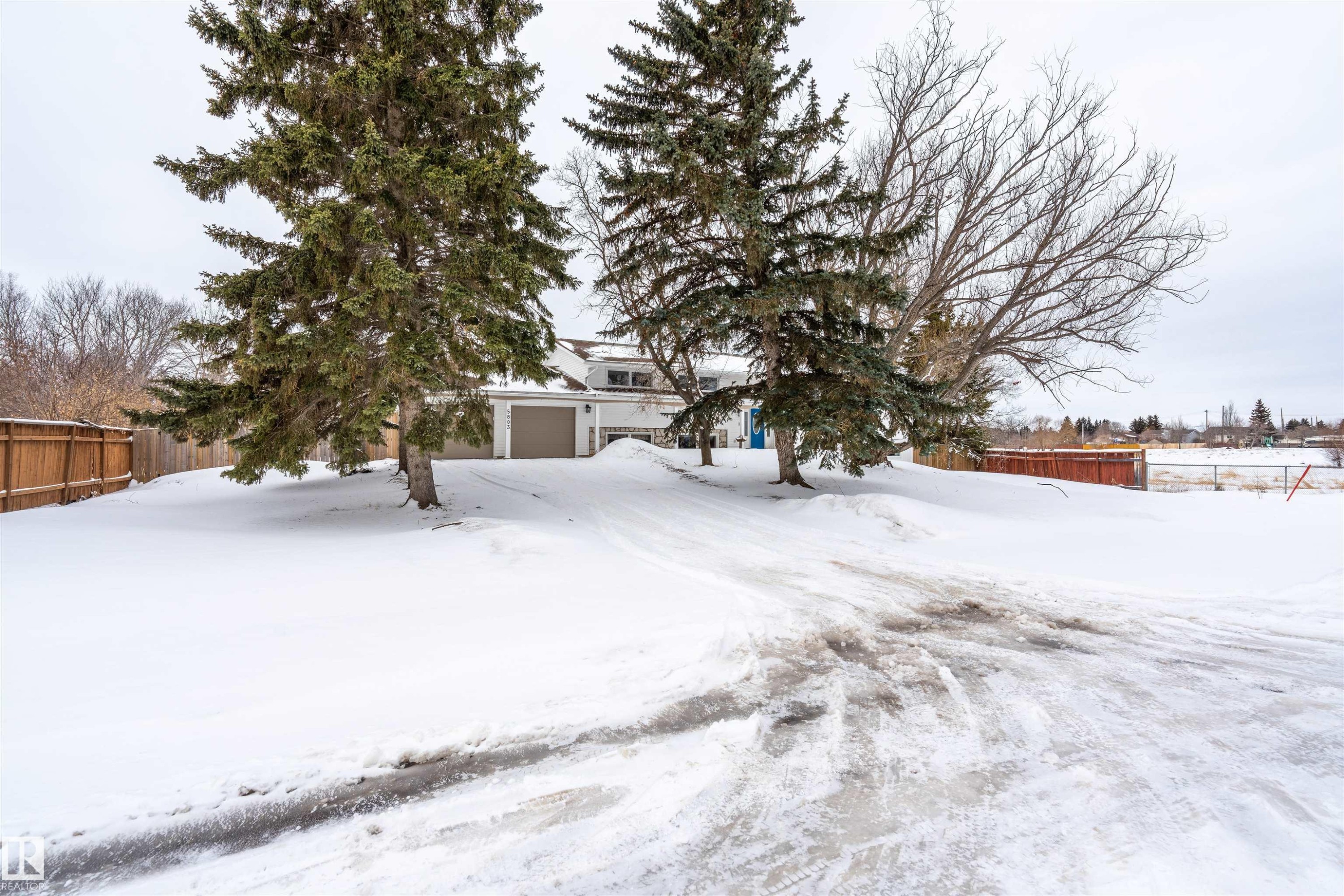 












5803 53 Avenue

,
Cold Lake,




AB
T9M 1C8

