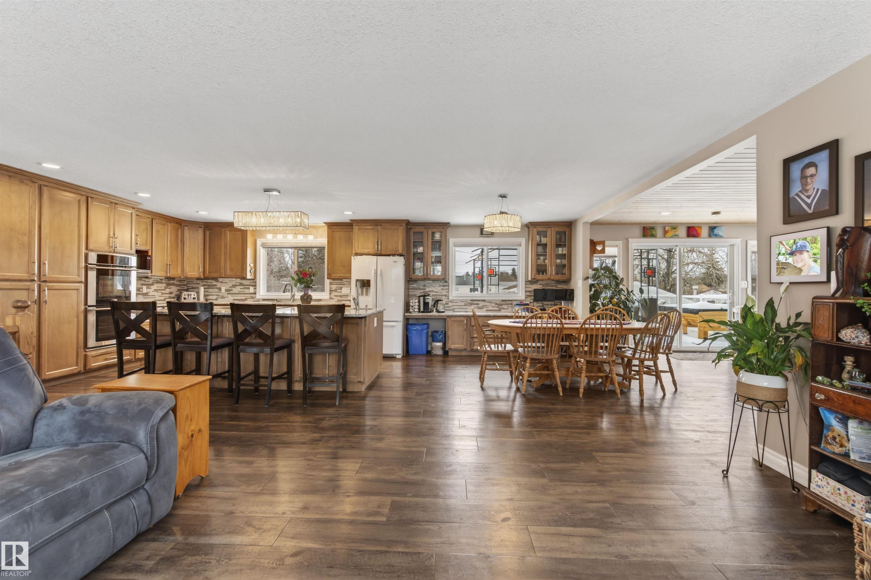 












5803 53 Avenue

,
Cold Lake,




AB
T9M 1C8

