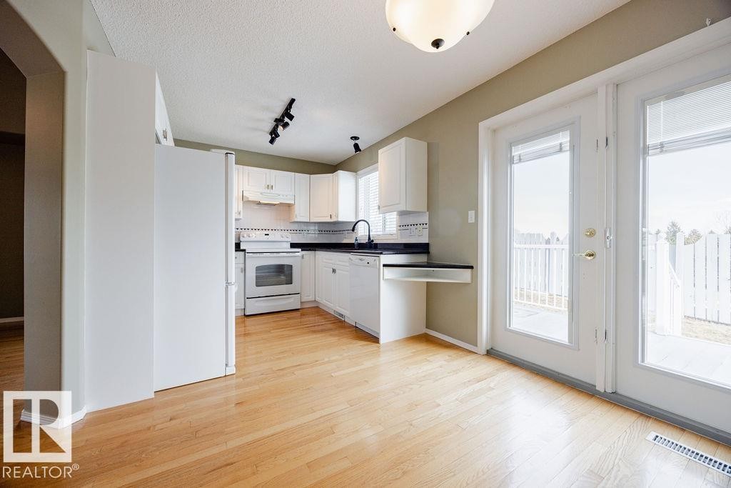 












17 65 CRANFORD Drive

,
Sherwood Park,




AB
T8H 1W5

