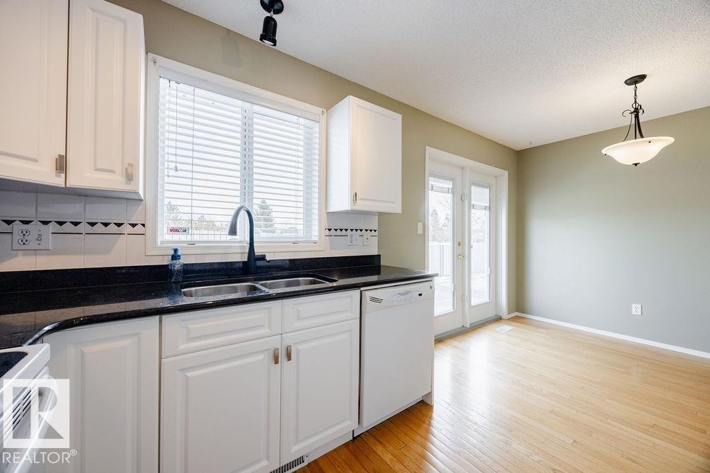 












17 65 CRANFORD Drive

,
Sherwood Park,




AB
T8H 1W5

