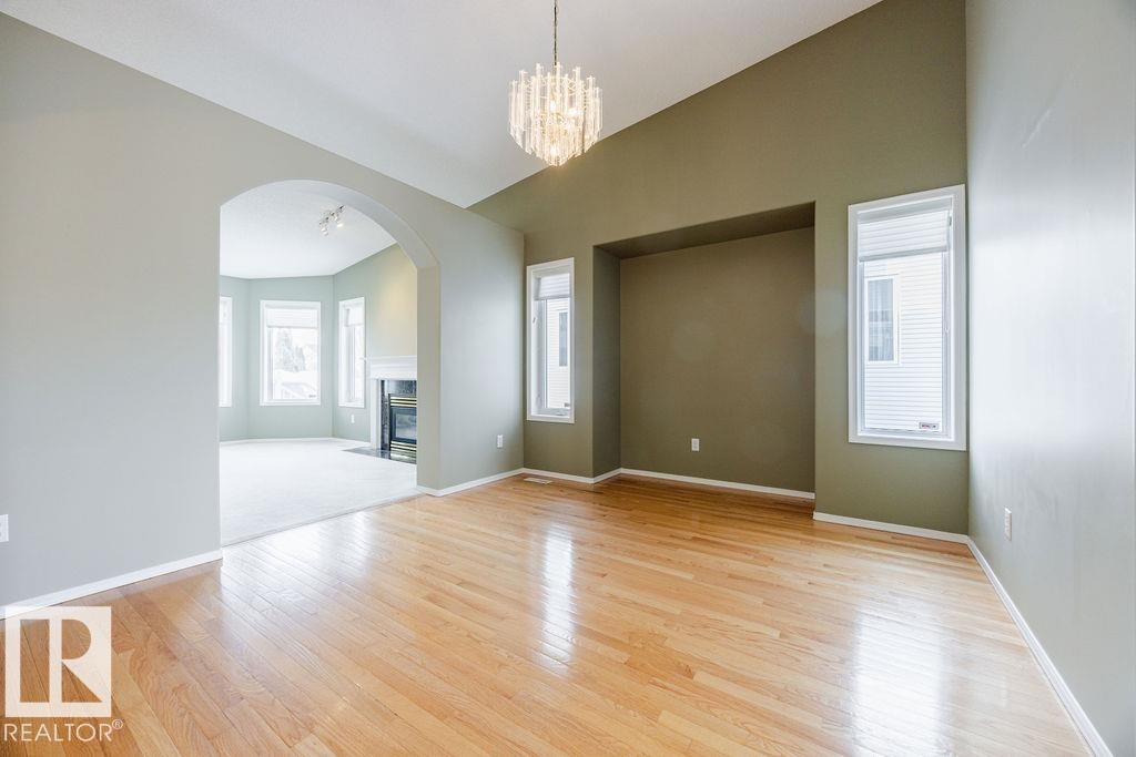 












17 65 CRANFORD Drive

,
Sherwood Park,




AB
T8H 1W5

