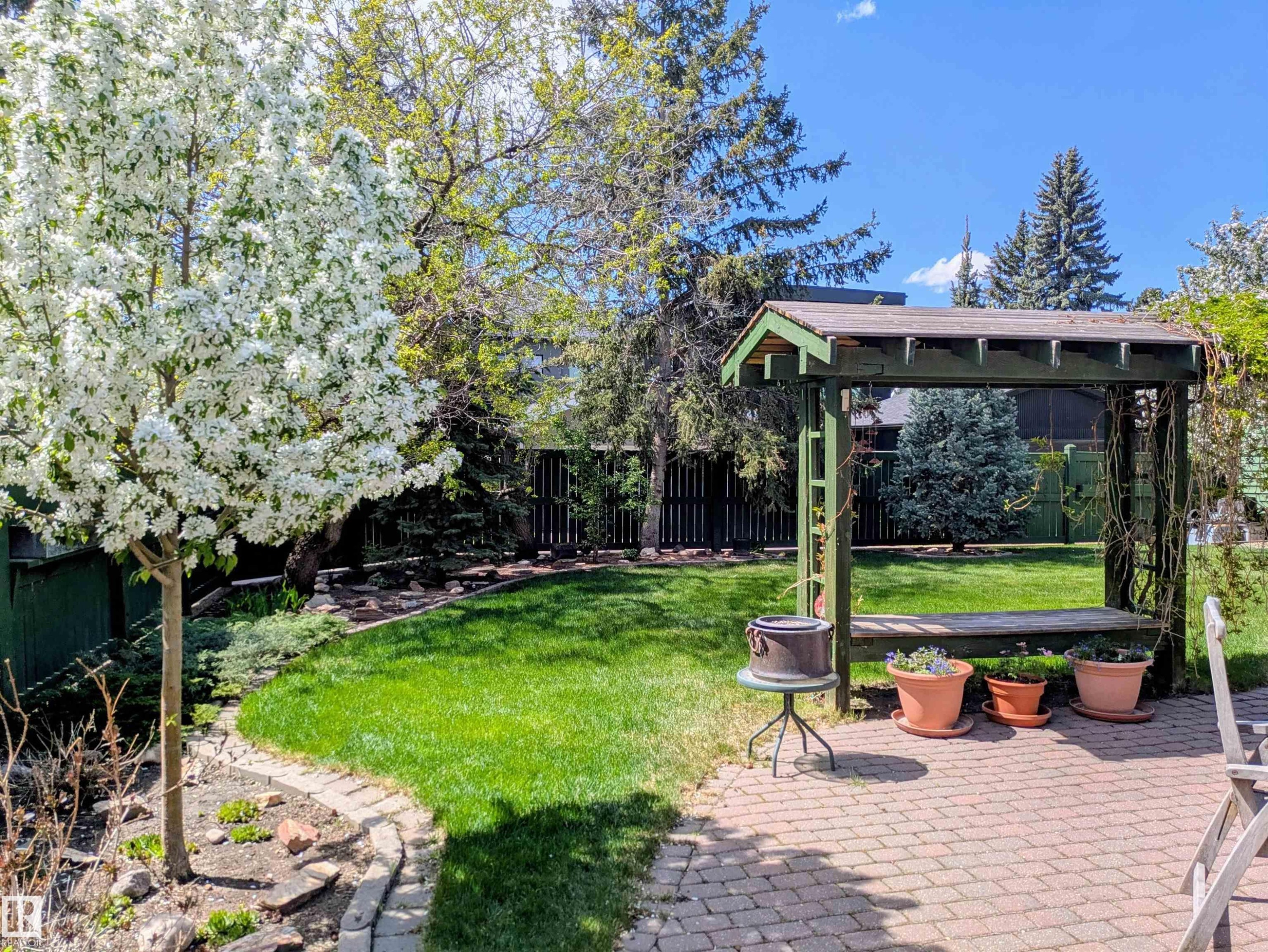 












6308 131 Street

,
Edmonton,




AB
T6H 3Y3

