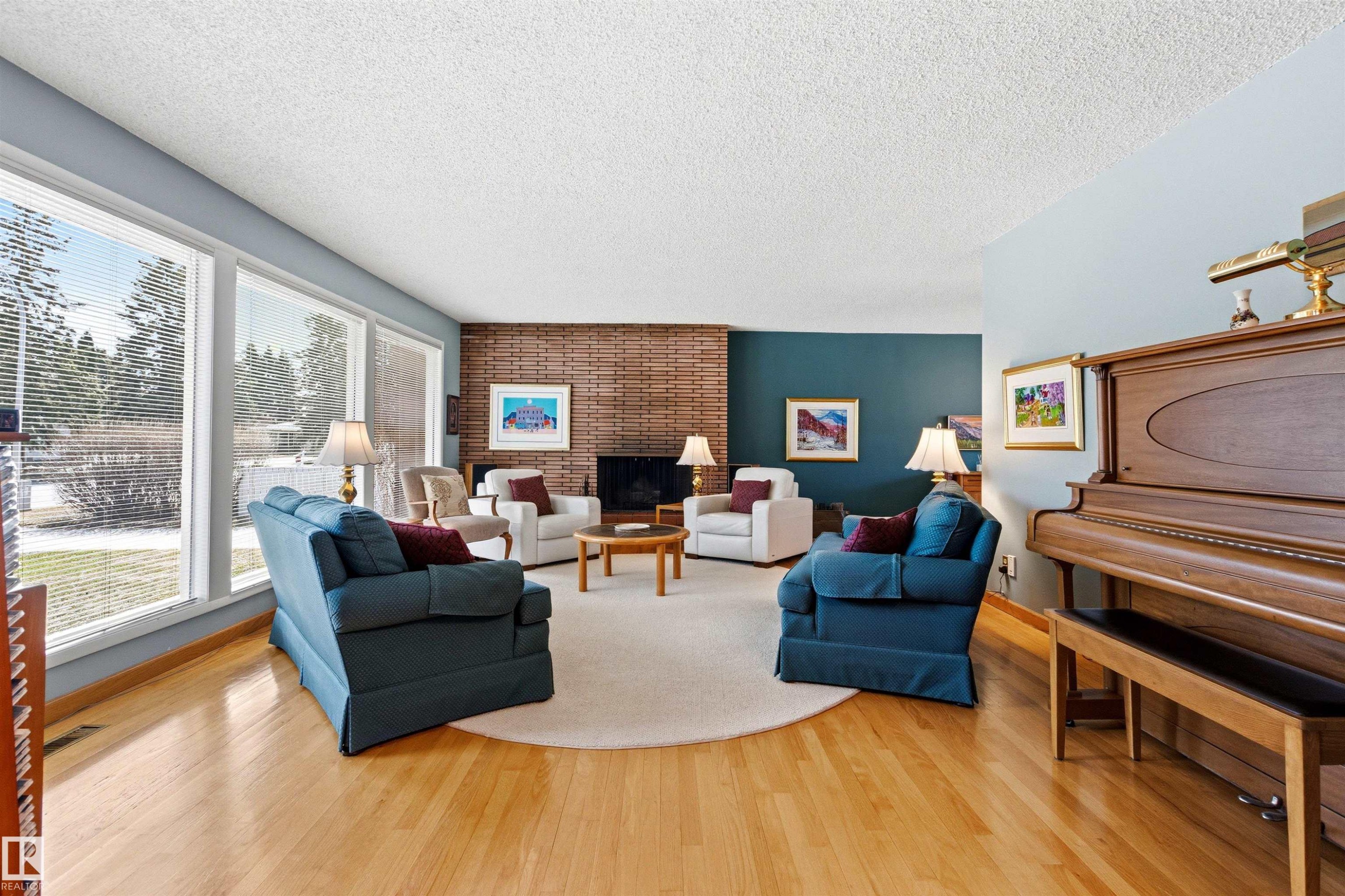 












6308 131 Street

,
Edmonton,




AB
T6H 3Y3

