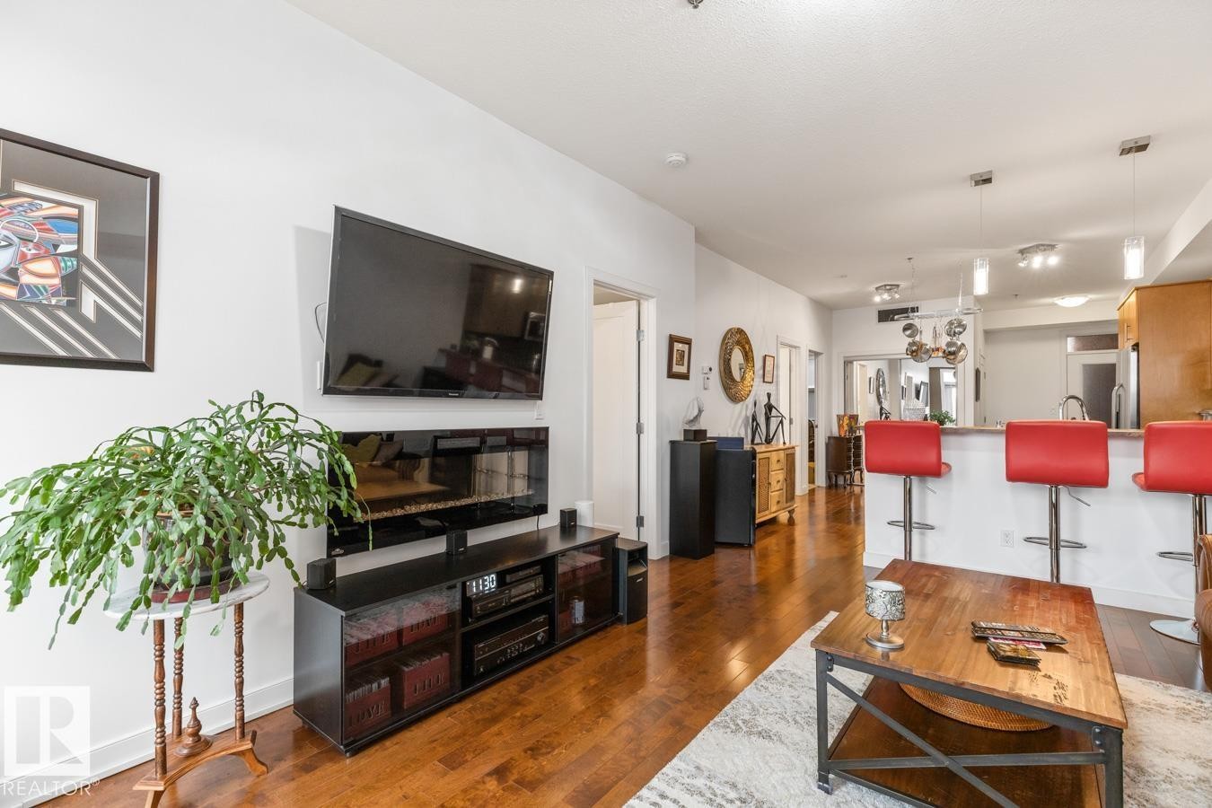 












406 10808 71 Avenue

,
Edmonton,




AB
T6E 0X7

