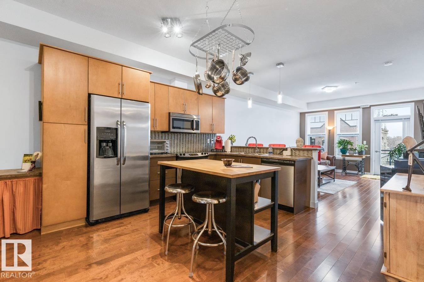












406 10808 71 Avenue

,
Edmonton,




AB
T6E 0X7

