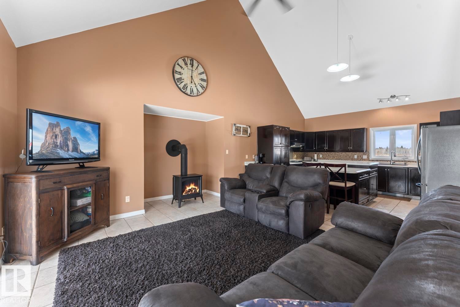 












44306 Township Rd 630

,
Rural Bonnyville M.D.,




AB
T0A 0B0

