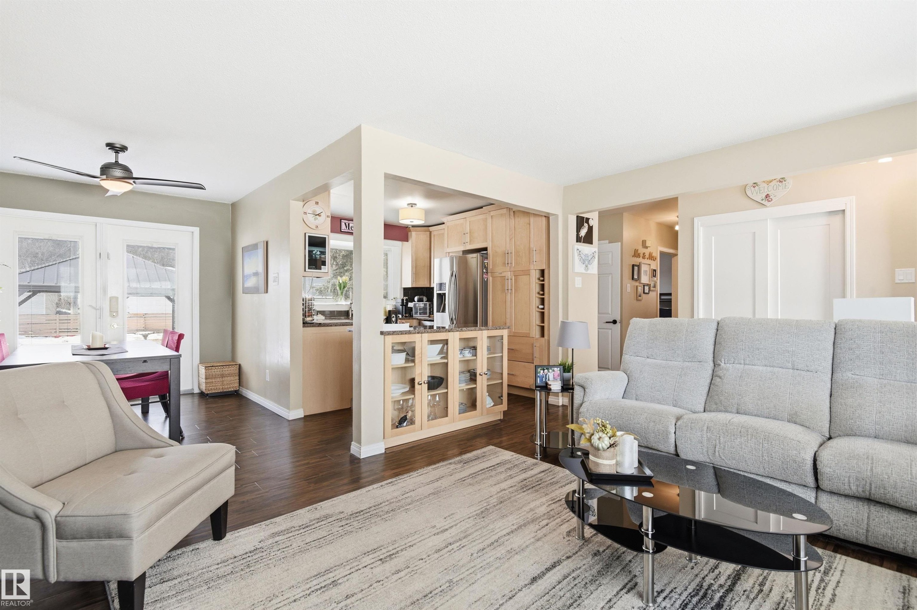 












5328 105B Street

,
Edmonton,




AB
T6H 2S3

