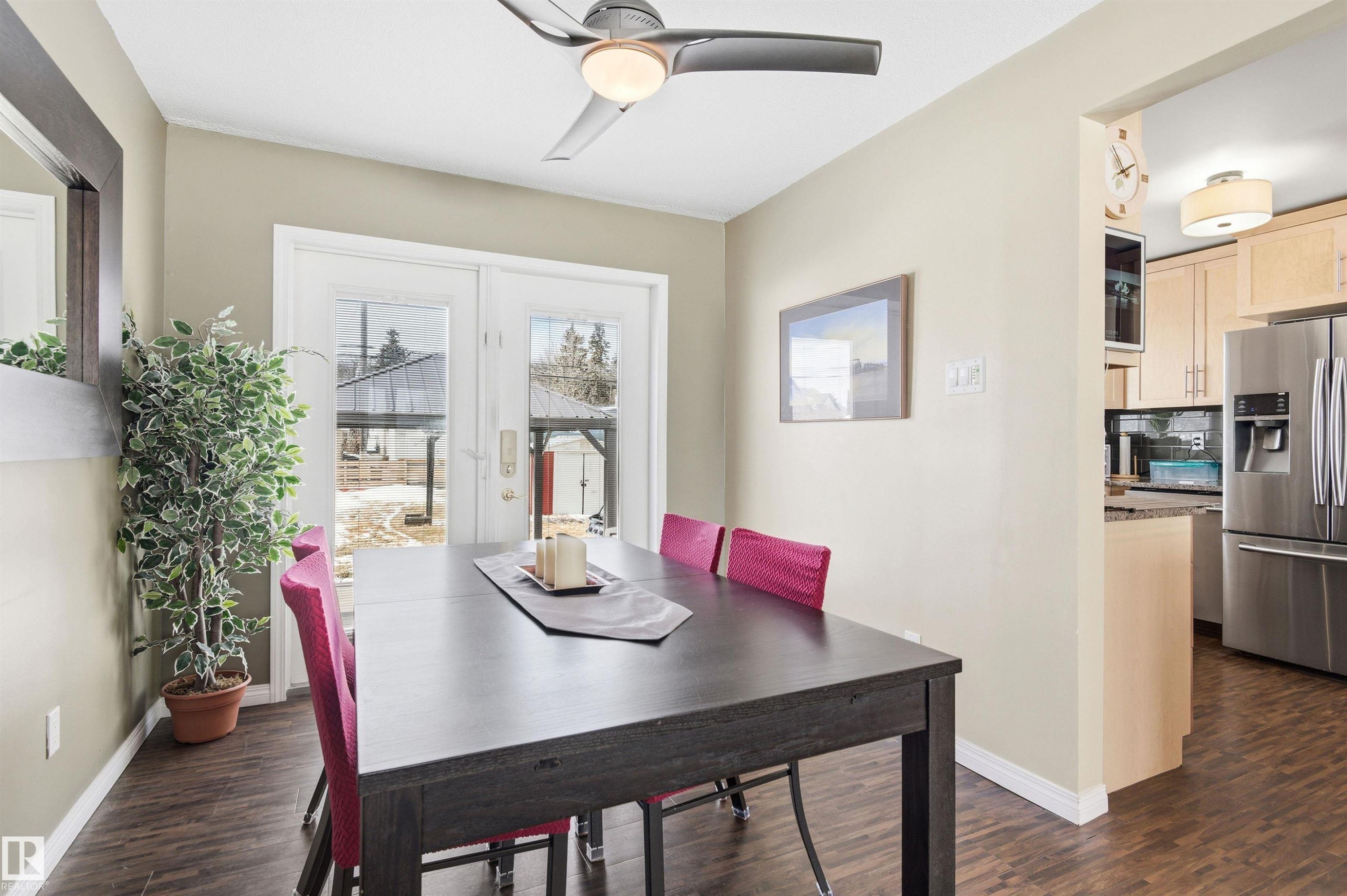 












5328 105B Street

,
Edmonton,




AB
T6H 2S3

