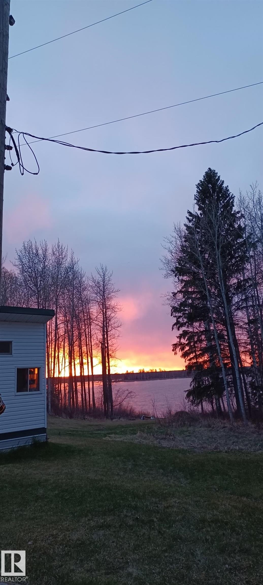 












106 52502 RGE ROAD 25

,
Rural Parkland County,




AB
T7Y 2M2

