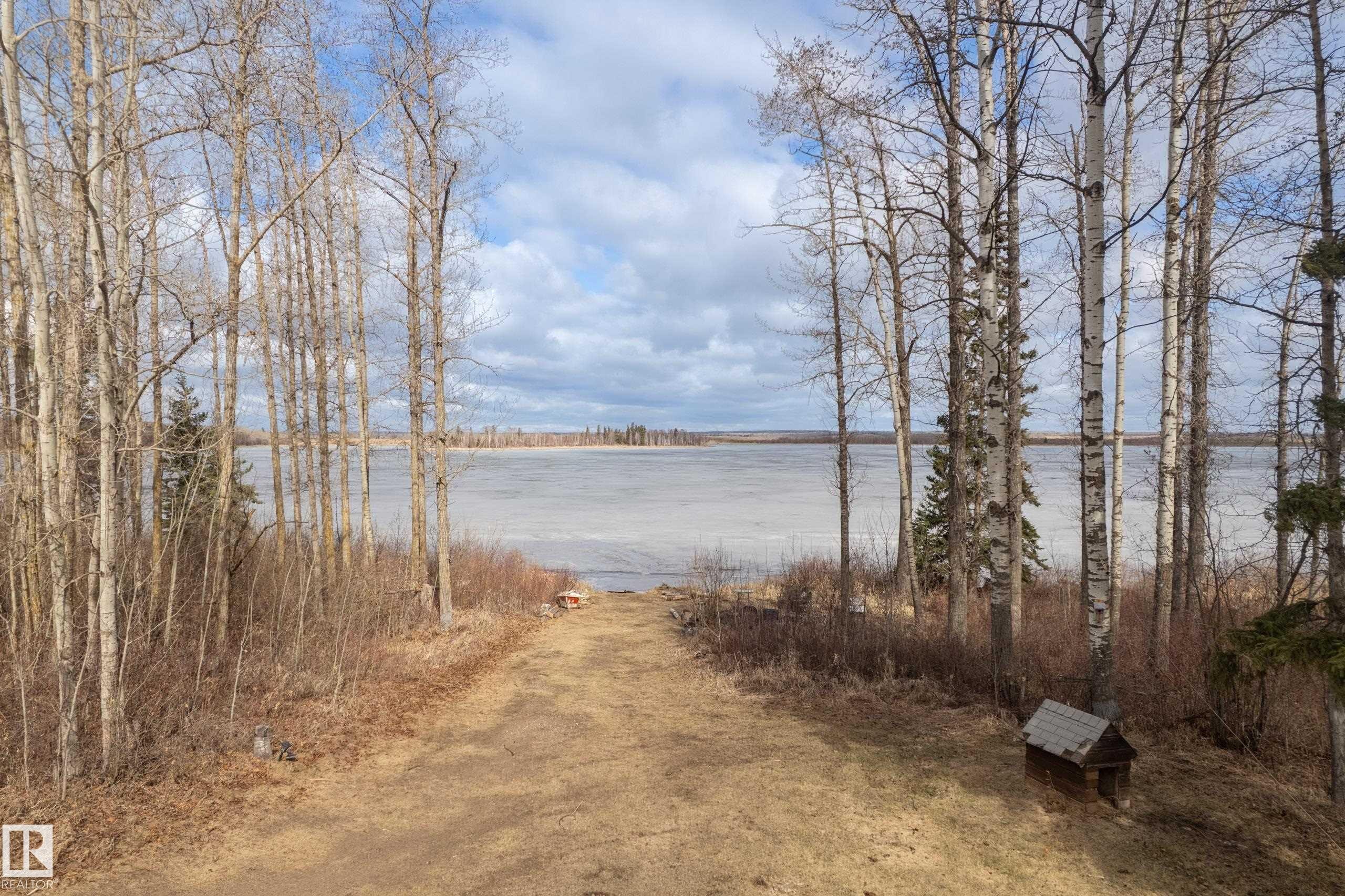 












106 52502 RGE ROAD 25

,
Rural Parkland County,




AB
T7Y 2M2

