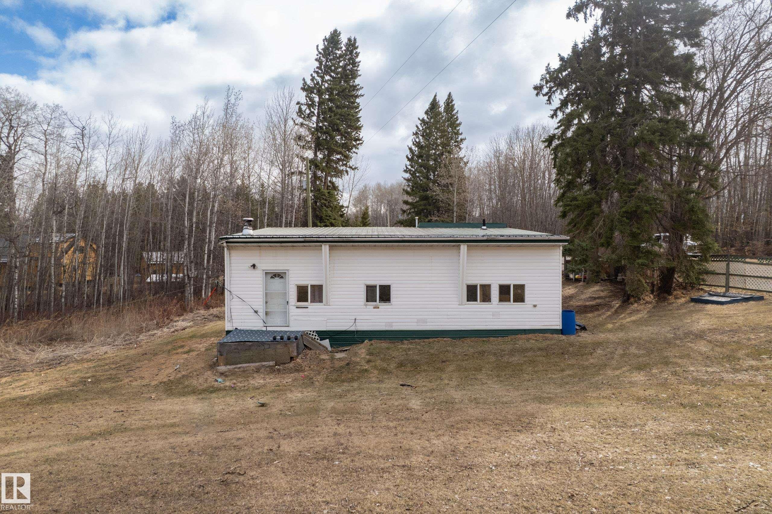 












106 52502 RGE ROAD 25

,
Rural Parkland County,




AB
T7Y 2M2

