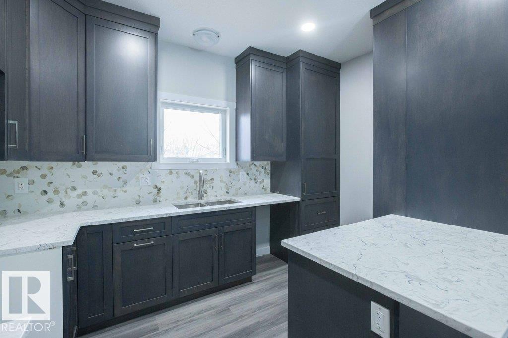 












9832 109 Street

,
Westlock,




AB
T7P 1P4

