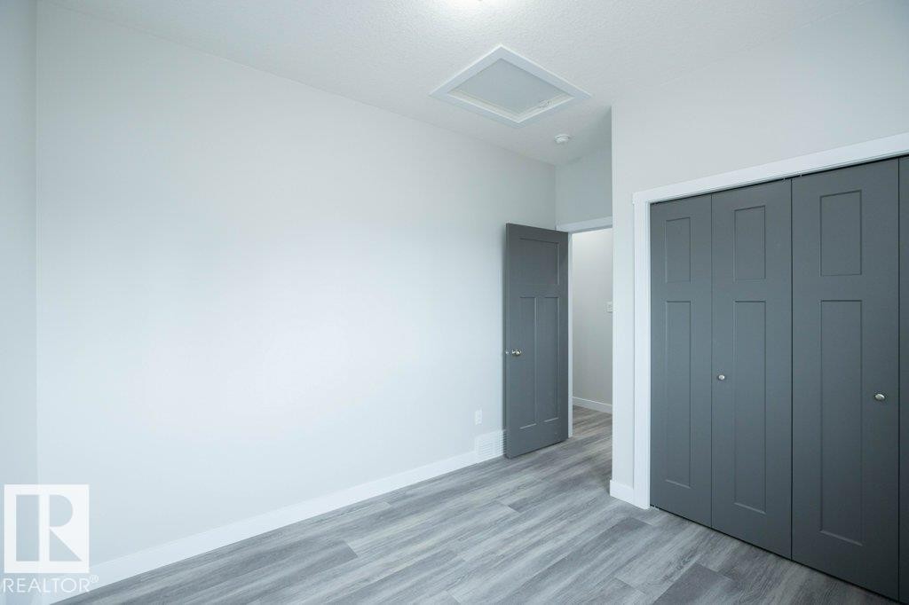 












9832 109 Street

,
Westlock,




AB
T7P 1P4

