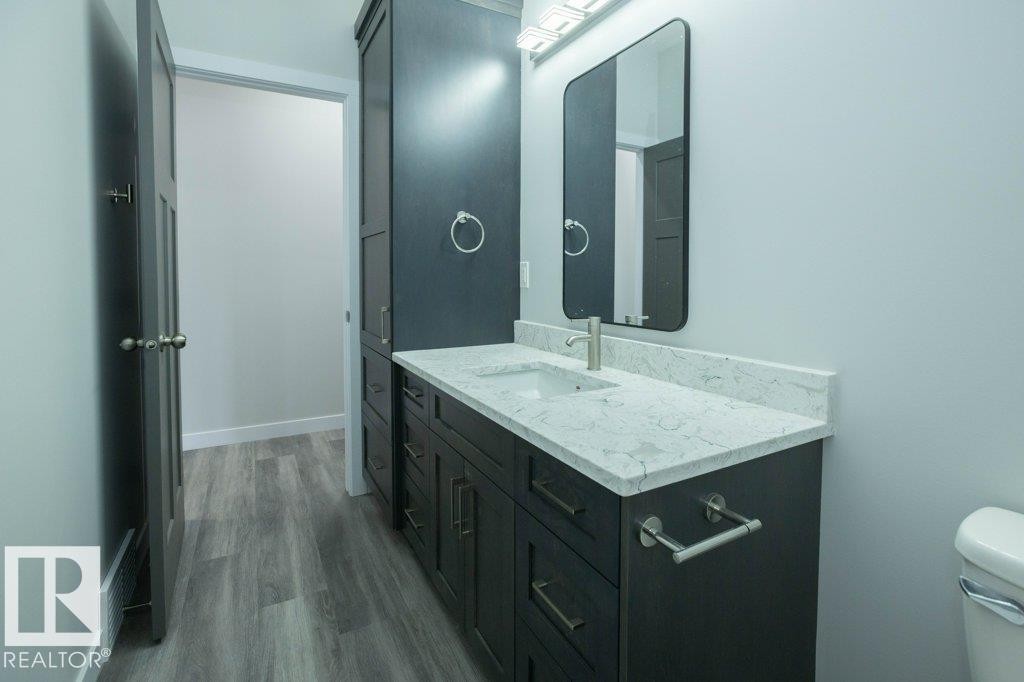 












9832 109 Street

,
Westlock,




AB
T7P 1P4

