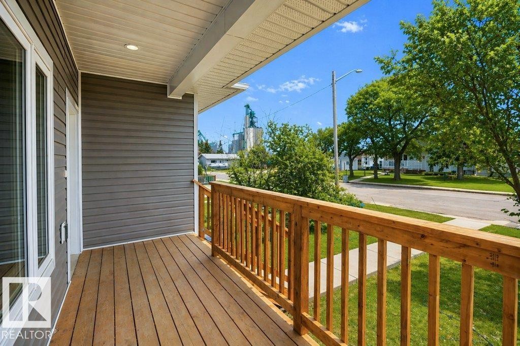 












9832 109 Street

,
Westlock,




AB
T7P 1P4

