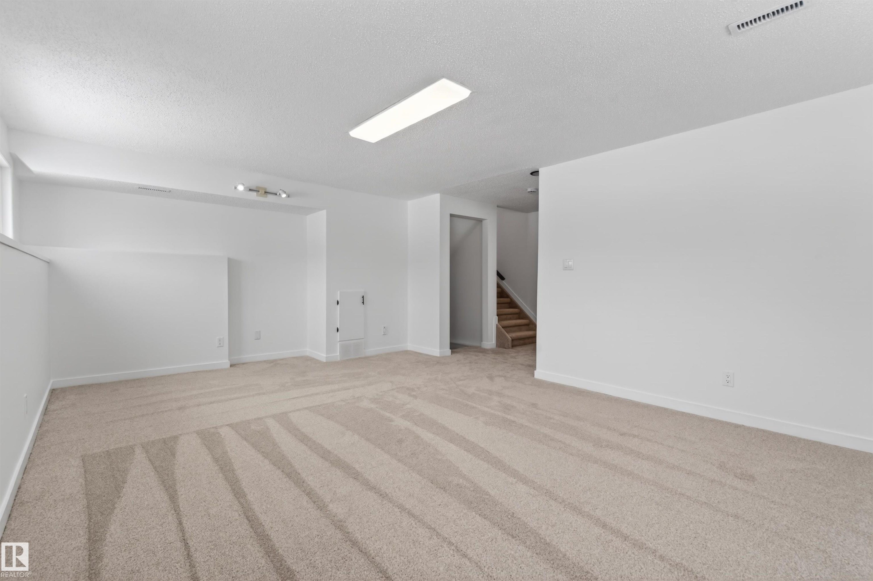 












6002 52 Avenue

,
Cold Lake,




AB
T9M 1T4

