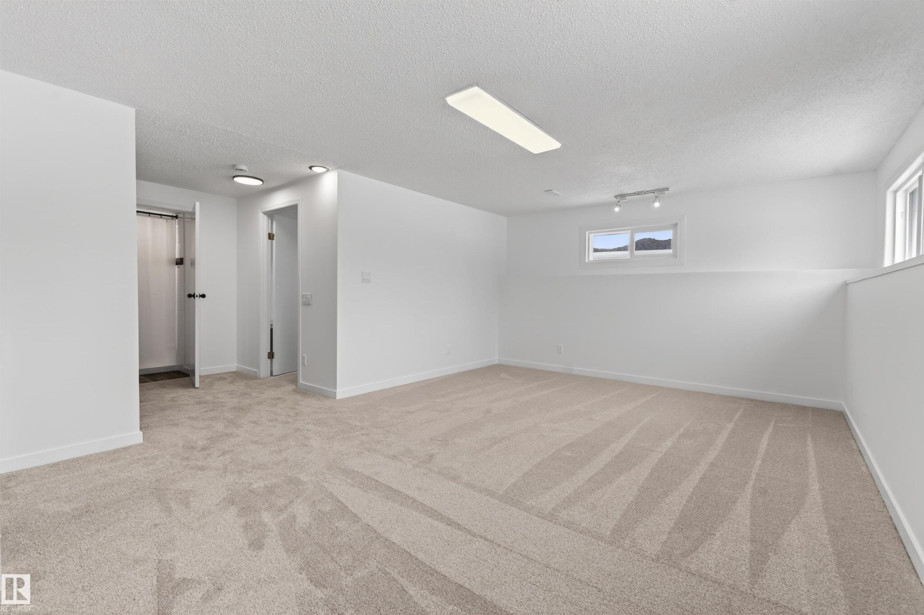 












6002 52 Avenue

,
Cold Lake,




AB
T9M 1T4

