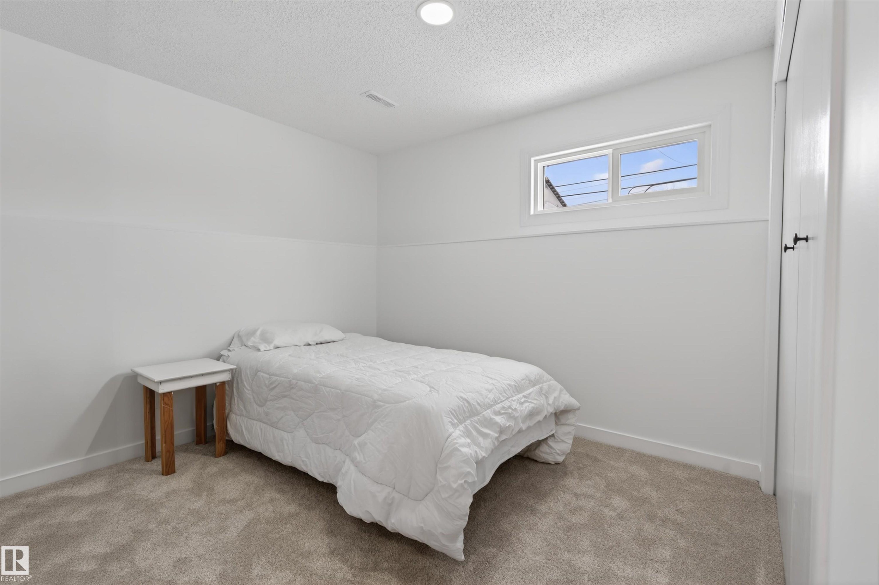












6002 52 Avenue

,
Cold Lake,




AB
T9M 1T4

