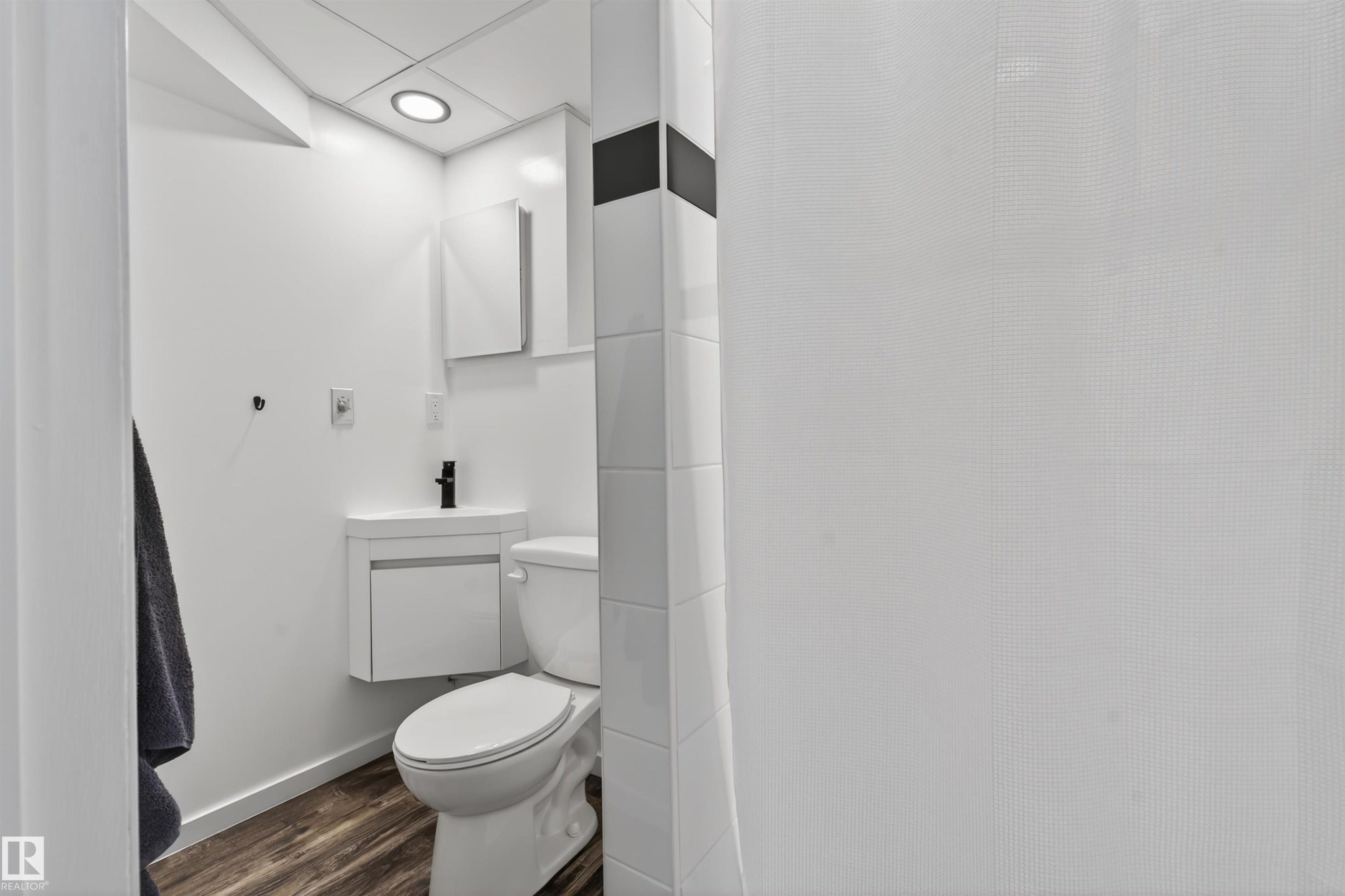 












6002 52 Avenue

,
Cold Lake,




AB
T9M 1T4

