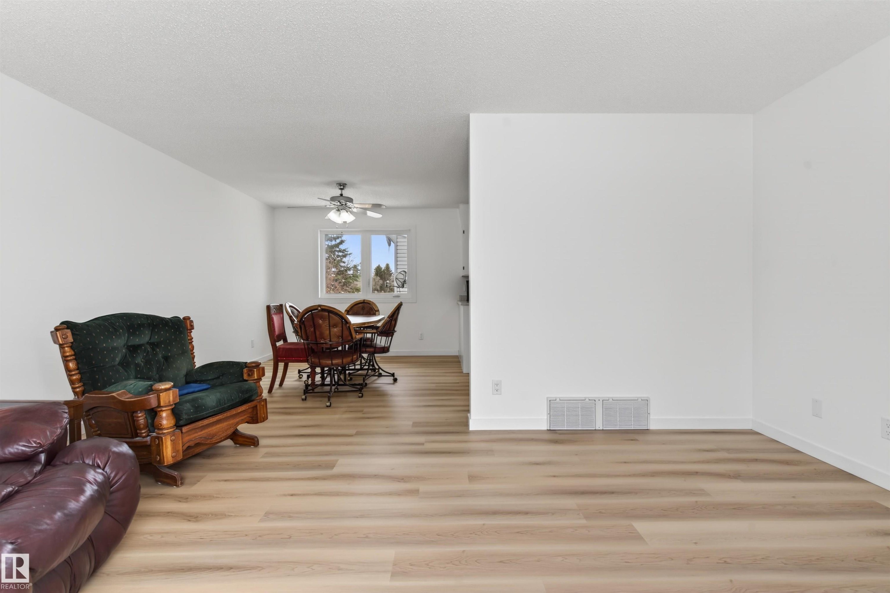 












6002 52 Avenue

,
Cold Lake,




AB
T9M 1T4

