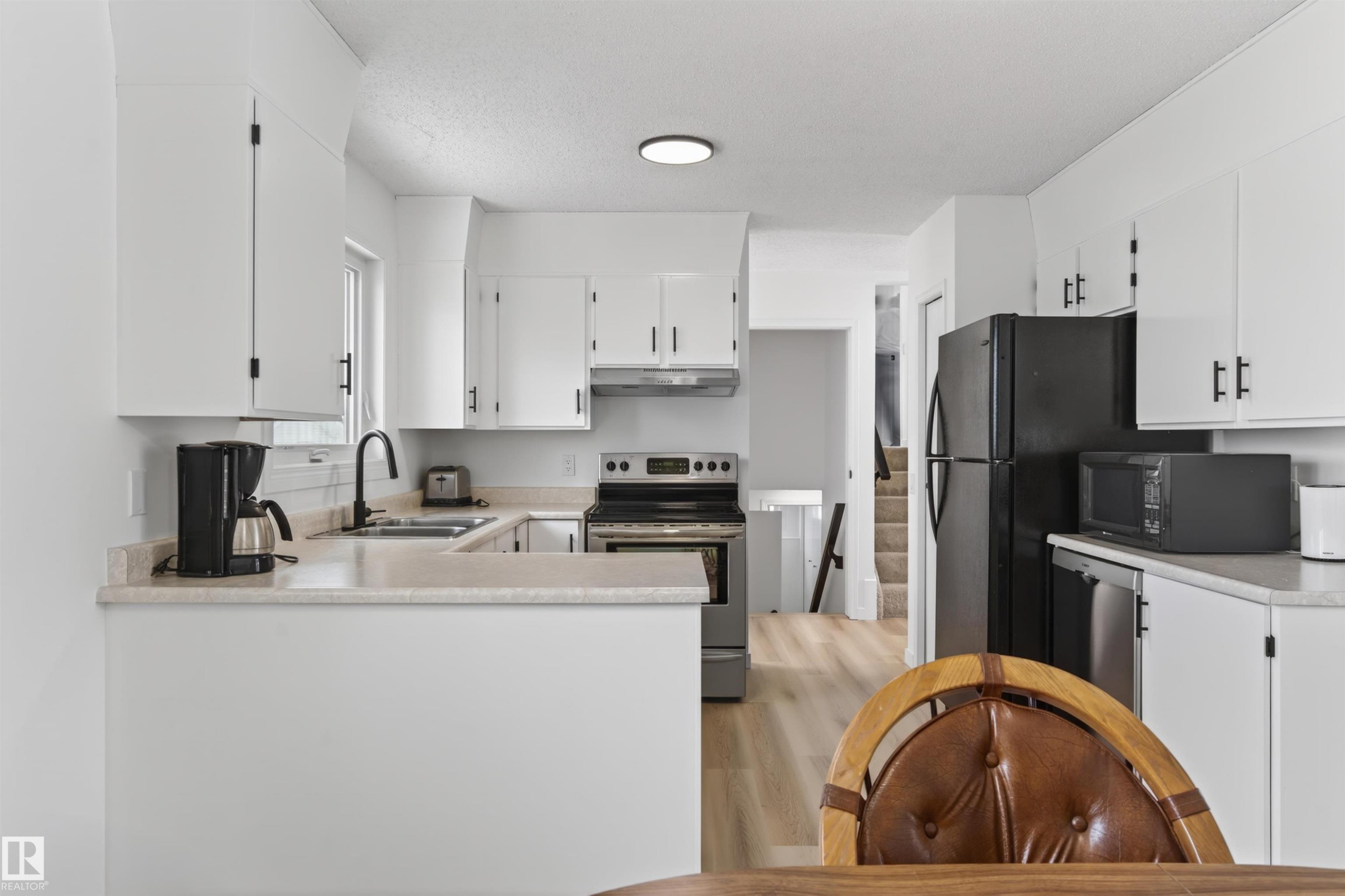 












6002 52 Avenue

,
Cold Lake,




AB
T9M 1T4

