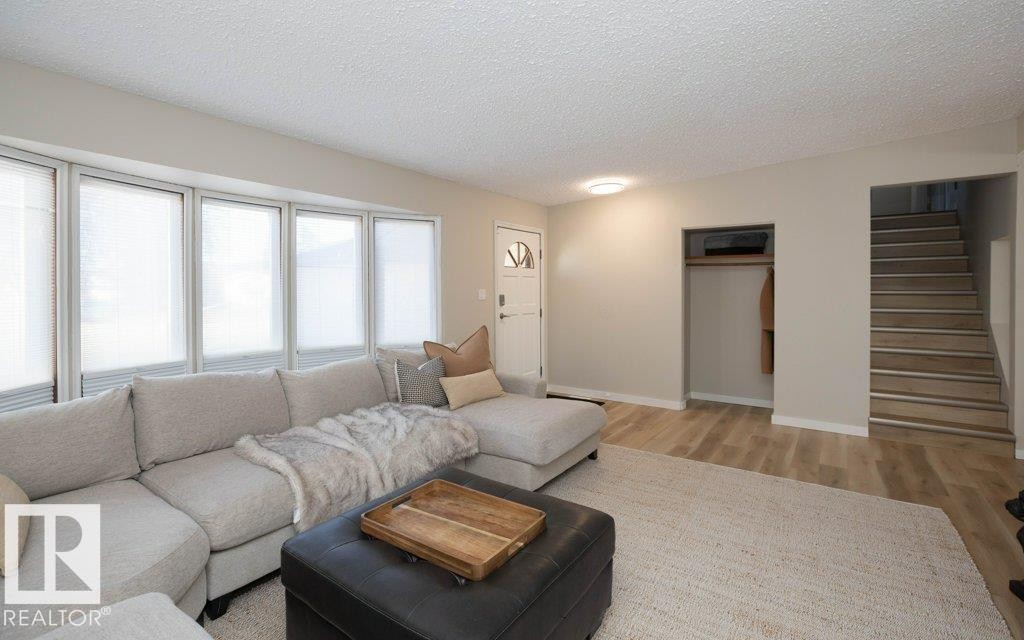 












10737 108A Avenue

,
Westlock,




AB
T7P 1C5

