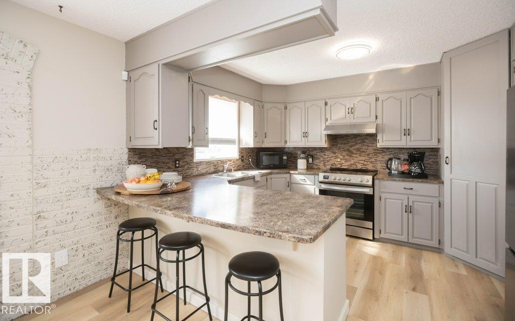 












10737 108A Avenue

,
Westlock,




AB
T7P 1C5

