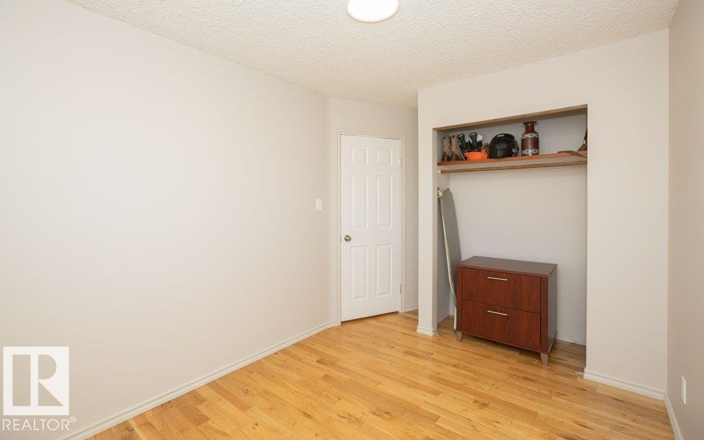 












10737 108A Avenue

,
Westlock,




AB
T7P 1C5

