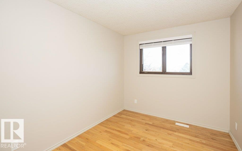 












10737 108A Avenue

,
Westlock,




AB
T7P 1C5

