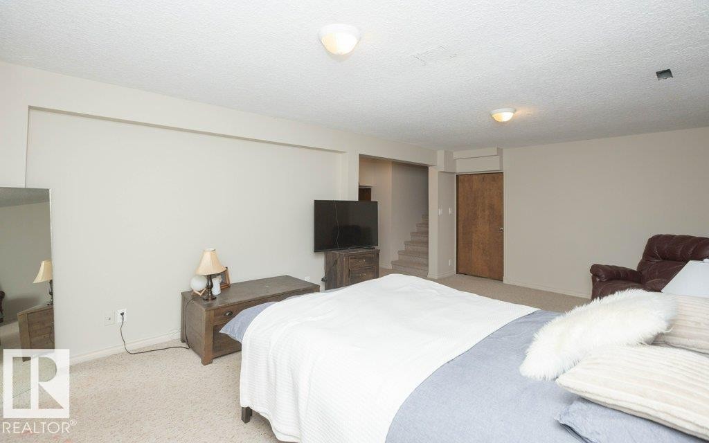 












10737 108A Avenue

,
Westlock,




AB
T7P 1C5

