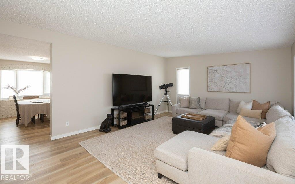












10737 108A Avenue

,
Westlock,




AB
T7P 1C5

