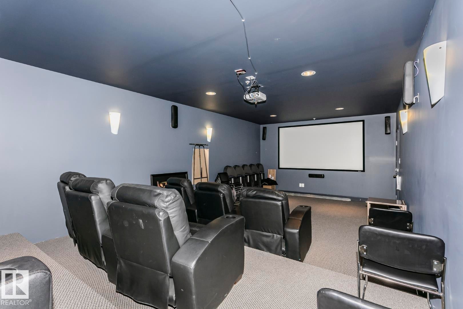 












113 16035 132 Street

,
Edmonton,




AB
T6V 0B4

