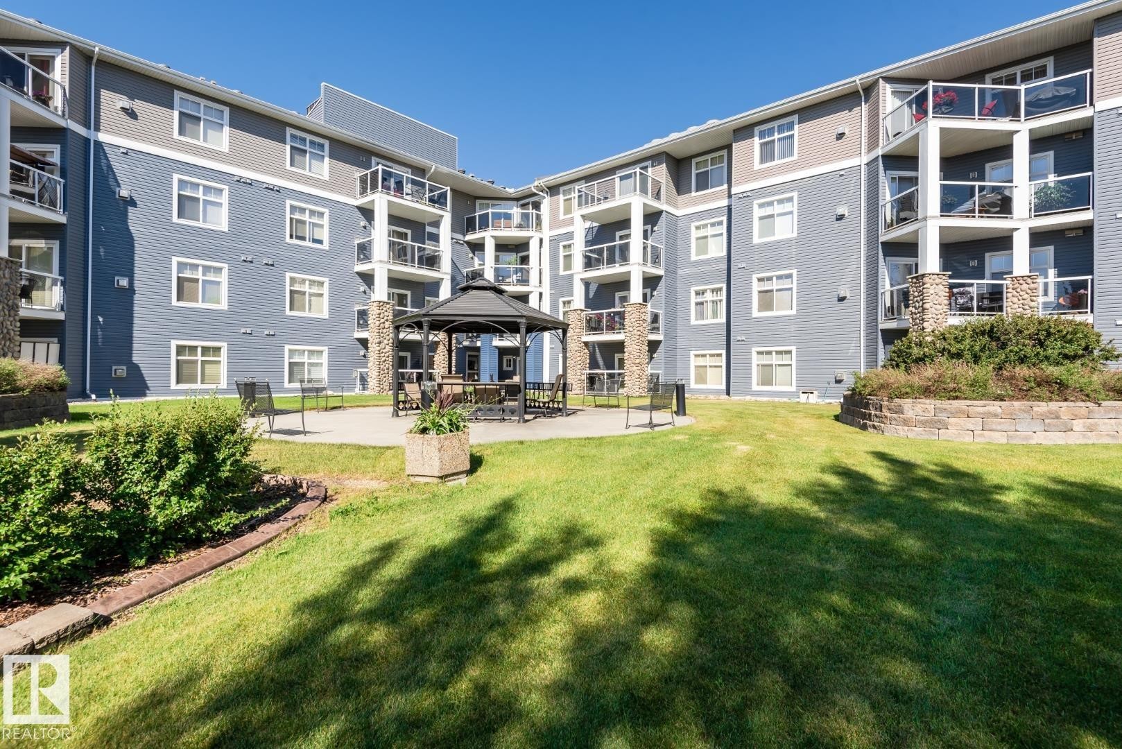 












113 16035 132 Street

,
Edmonton,




AB
T6V 0B4

