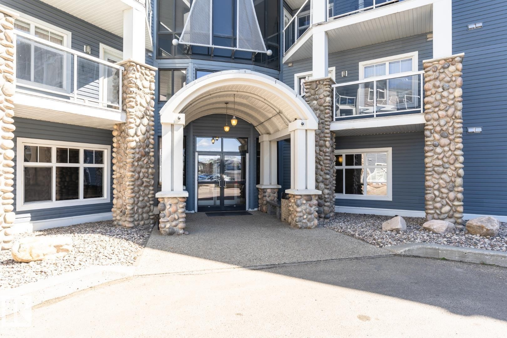 












113 16035 132 Street

,
Edmonton,




AB
T6V 0B4

