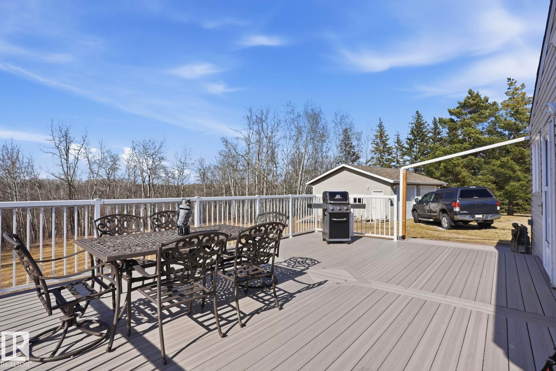 












9 52516 Range Road 13

,
Rural Parkland County,




AB
T7Y 2C1

