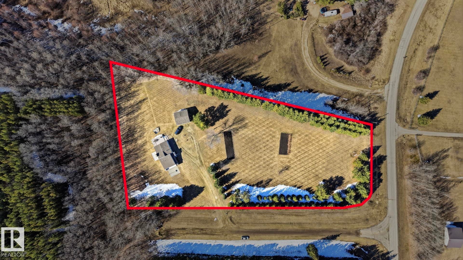 












9 52516 Range Road 13

,
Rural Parkland County,




AB
T7Y 2C1

