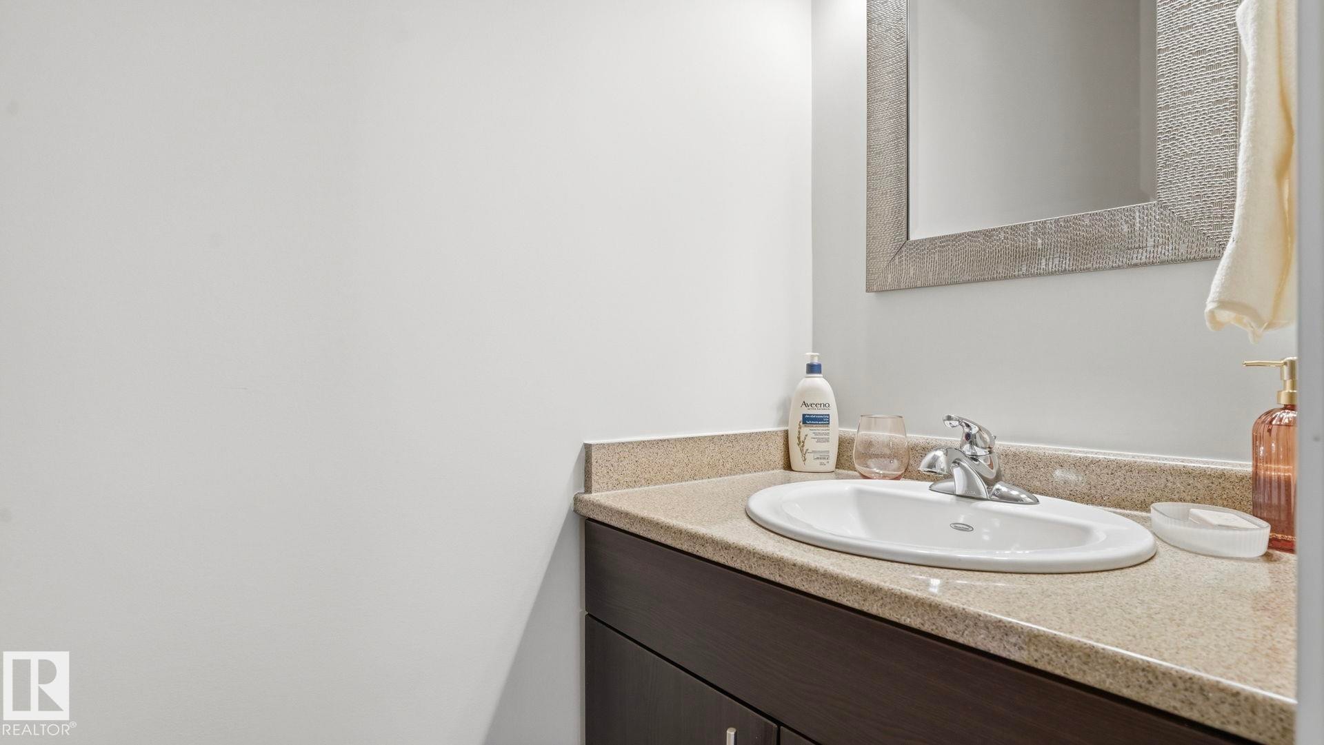 












7 300 QUEEN Street

,
Spruce Grove,




AB
T7X 2J1

