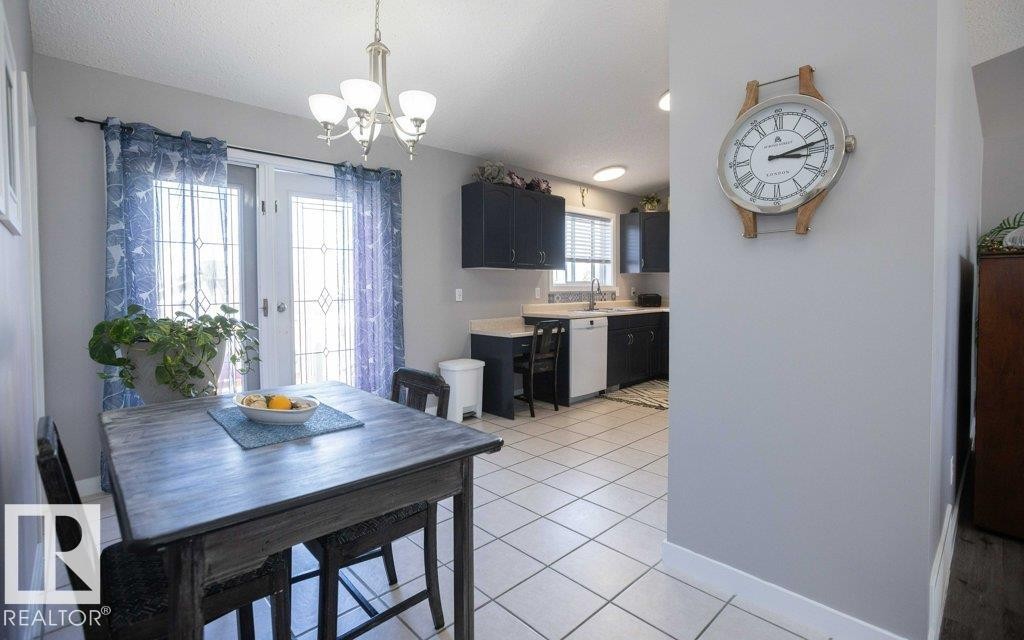 












10812 109 Street

,
Westlock,




AB
T7P 1C4

