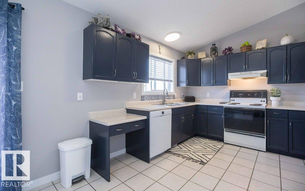 












10812 109 Street

,
Westlock,




AB
T7P 1C4

