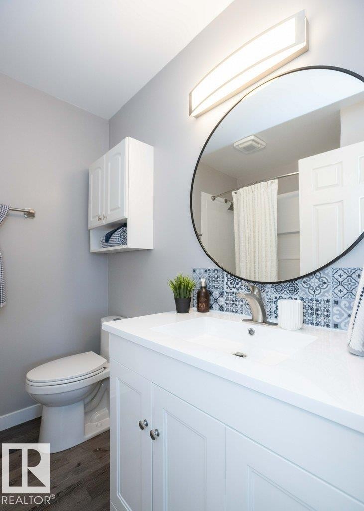 












10812 109 Street

,
Westlock,




AB
T7P 1C4

