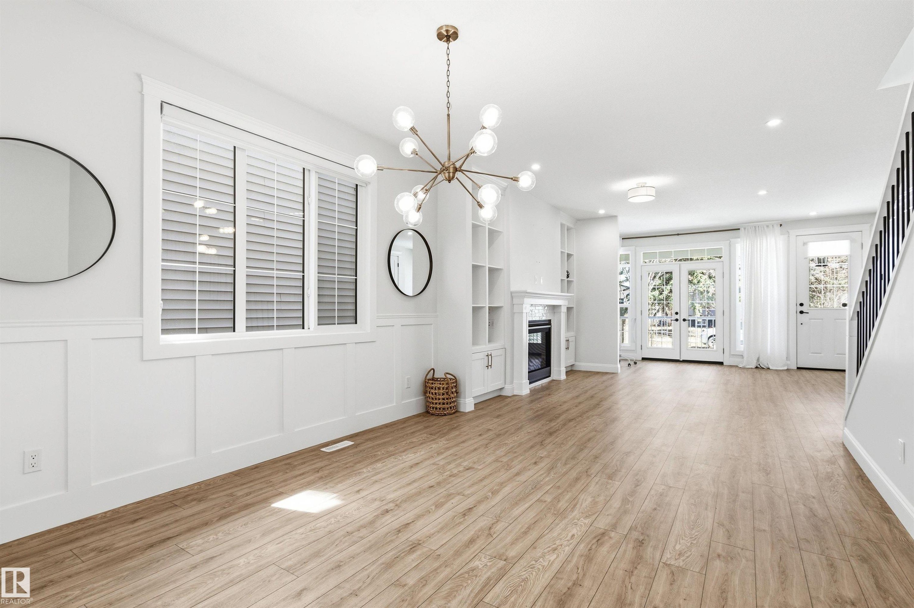 












10430 143 Street

,
Edmonton,




AB
T5N 2S4

