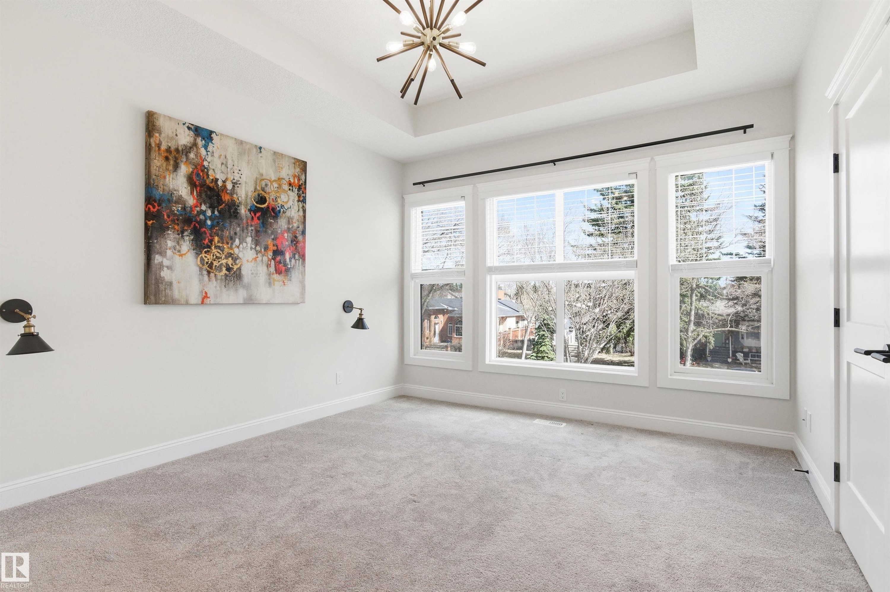 












10430 143 Street

,
Edmonton,




AB
T5N 2S4

